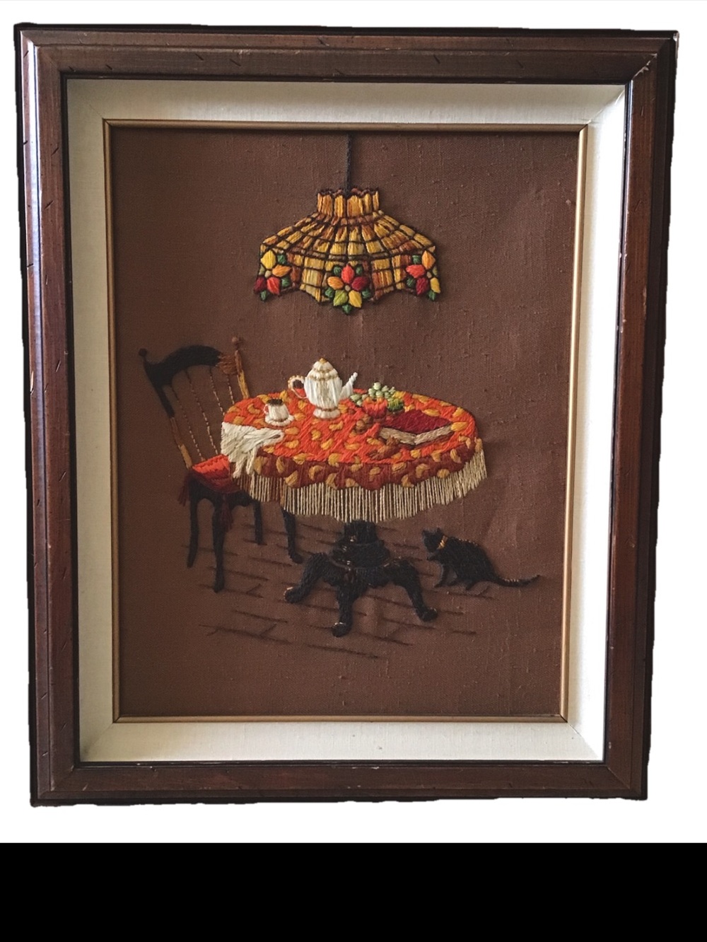 Vintage Crewel Embroidery Framed Cat Table Swag Lamp Wall Decor